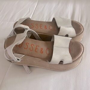 Musse and Cloud Sandals